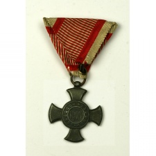 Vas Érdemkereszt hadiszalagon 1916